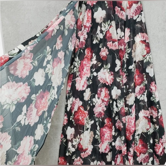 Fame and Partners Khoo full length tie back maxi dress in size 0 - Picture 6 of 8